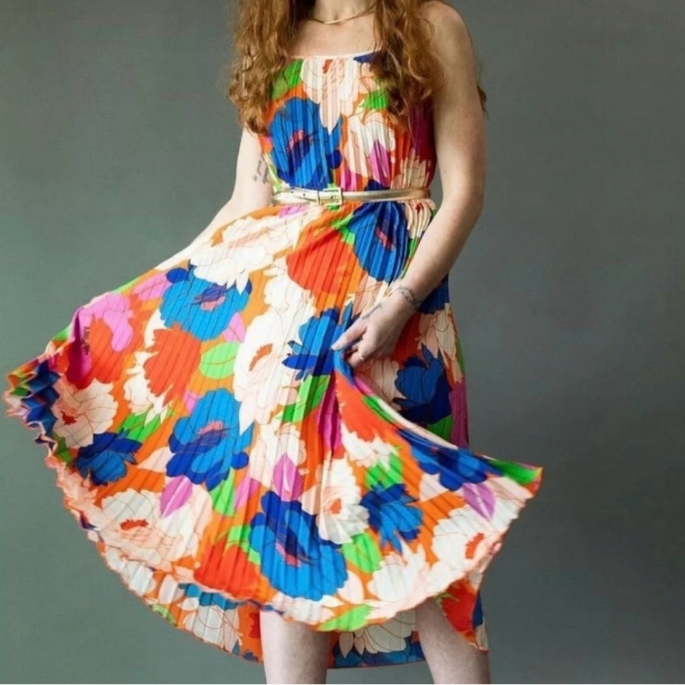 Sam Edelman NWT Retro Floral Plisse Orange Multi Sleeveless 
Midi Dress Medium